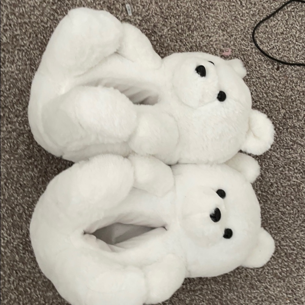 Bear House shoes